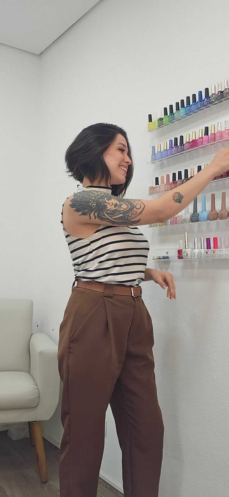 Studioevienails - Trabalhos realizados de alongamento de unhas e esmaltação em gel